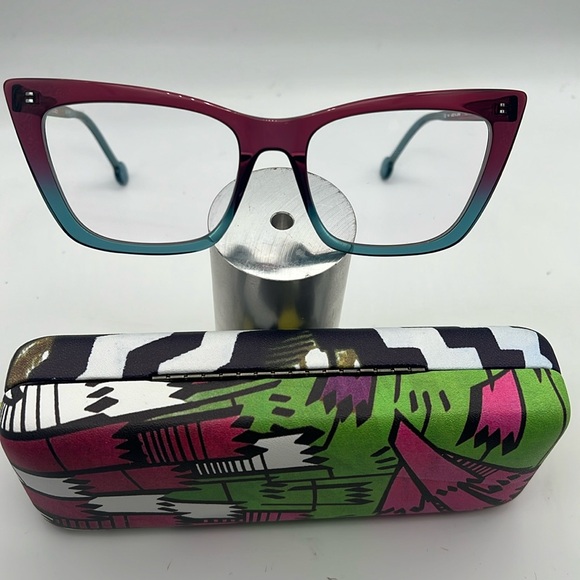 New LA Eyeworks eyeglasses with case - Picture 1 of 3